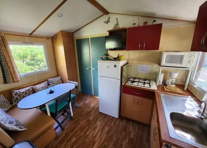 Mobil Dans 3 Etoiles Gorges Du Verdon Calme 4 Pers Plancha